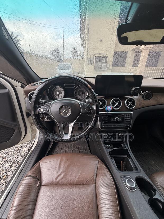 Mercedes-Benz GLA 250 2015 White