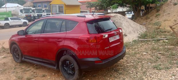 Toyota RAV4 2015 Red