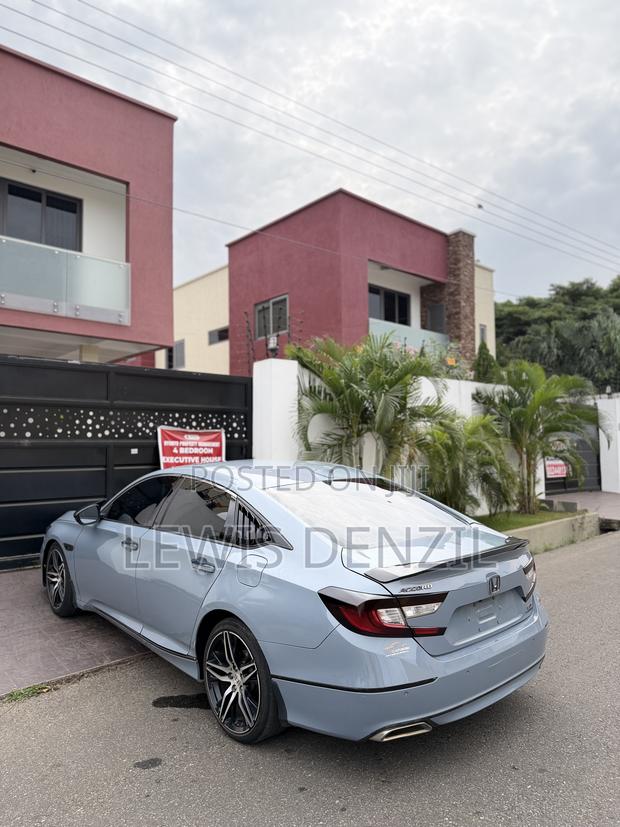 Honda Accord Touring 2.0T 2022 Blue