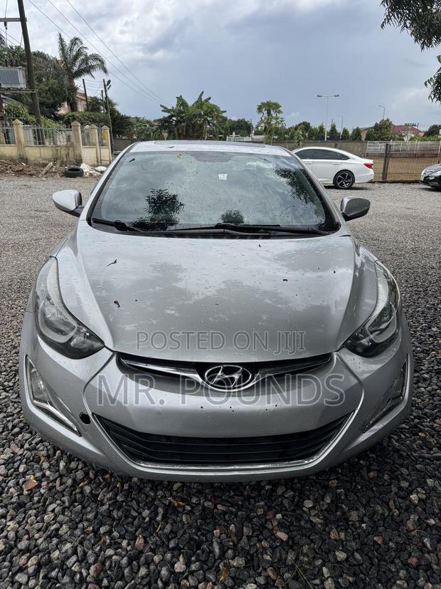 Hyundai Elantra 2015 Silver