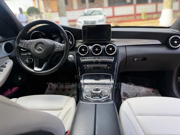 Mercedes-Benz C300 2018 Gray