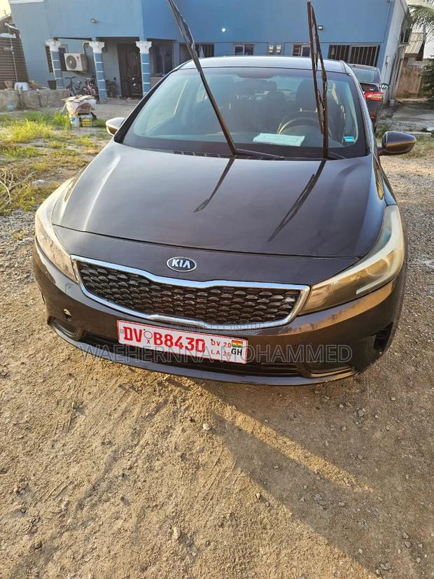 Kia Forte 2018 Brown
