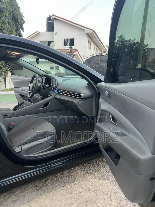 Hyundai Elantra SEL 2021 Black