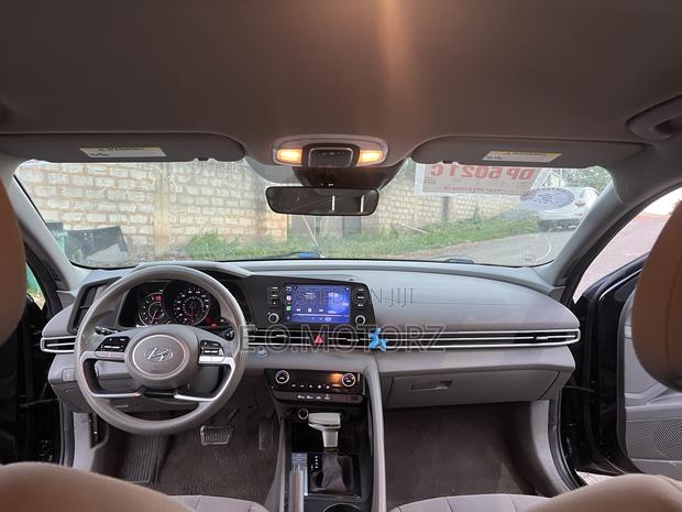 Hyundai Elantra SEL 2021 Black