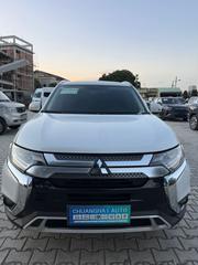 Mitsubishi Outlander 2019 White for sale