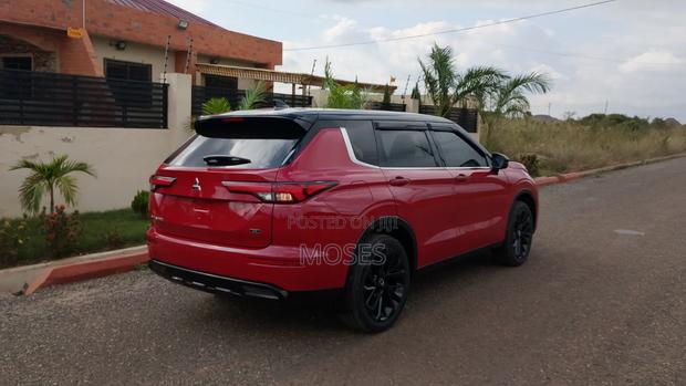 Mitsubishi Outlander Ralliart 2023 Red