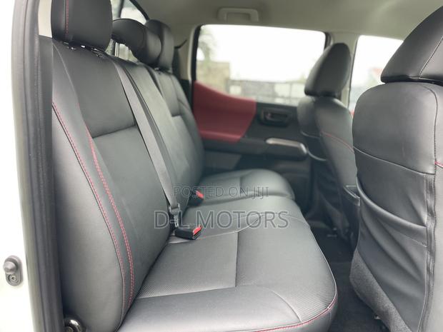 Toyota Tacoma 2023 White