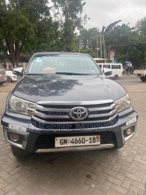 Toyota Hilux 2018 Gray