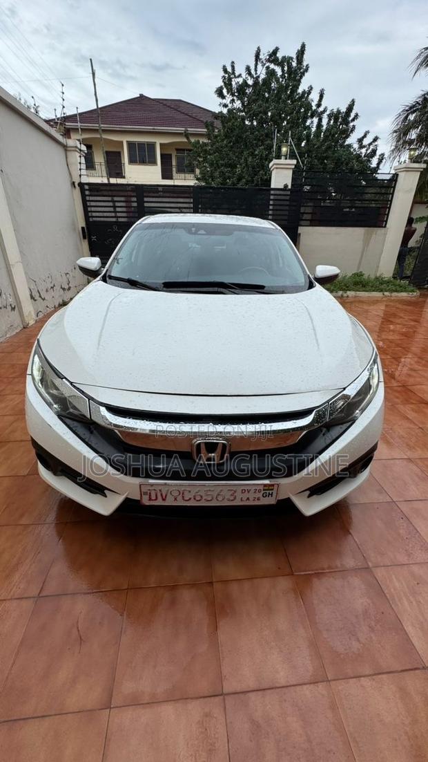 Honda Civic 2018 White