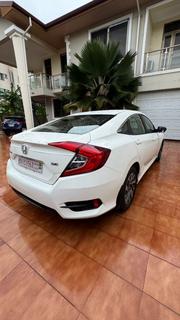 Honda Civic 2018 White for sale