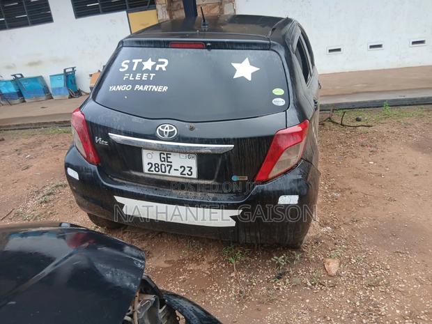 Toyota Vitz 2012 Black