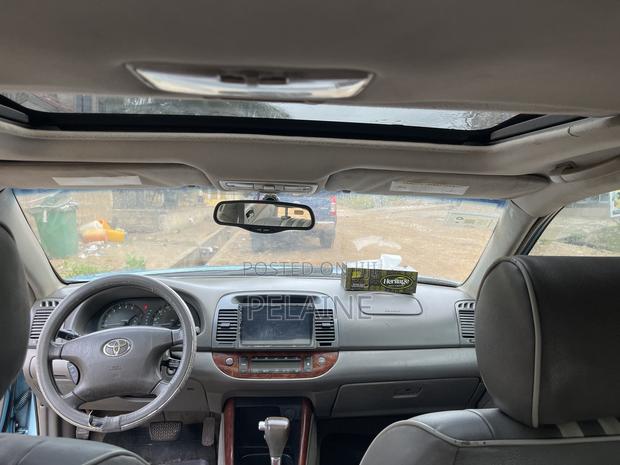 Toyota Camry 2006 Blue