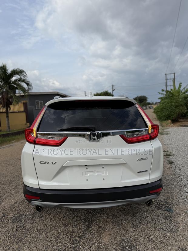Honda CR-V Touring AWD 2018 White