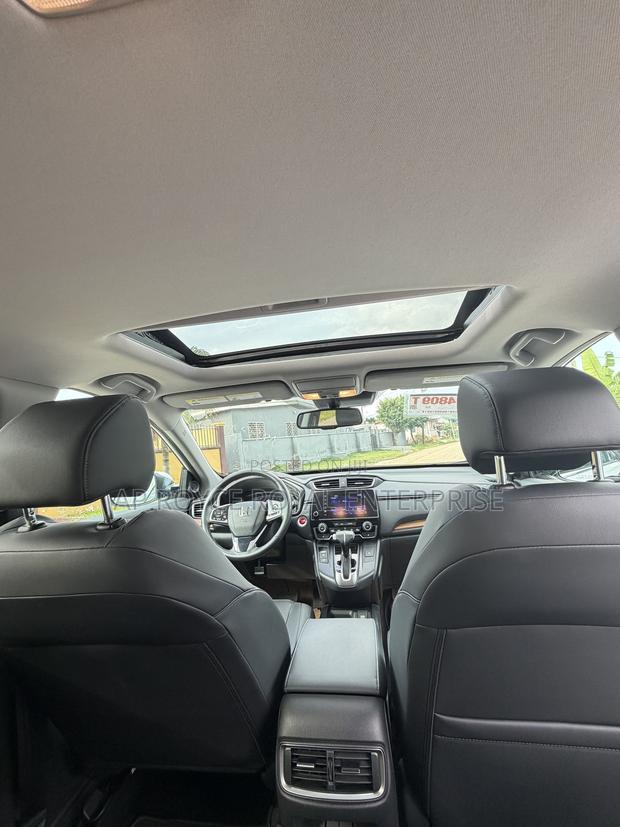 Honda CR-V Touring AWD 2018 White