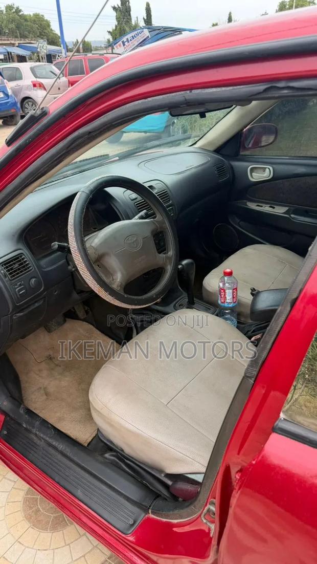 Toyota Corolla 1.6 Sedan Automatic 2002 Red