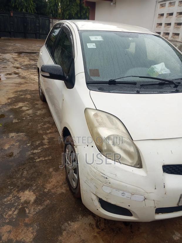 Toyota Vitz 2008 White