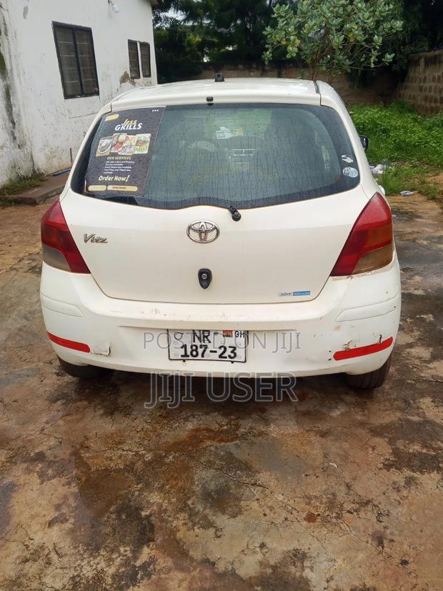 Toyota Vitz 2008 White