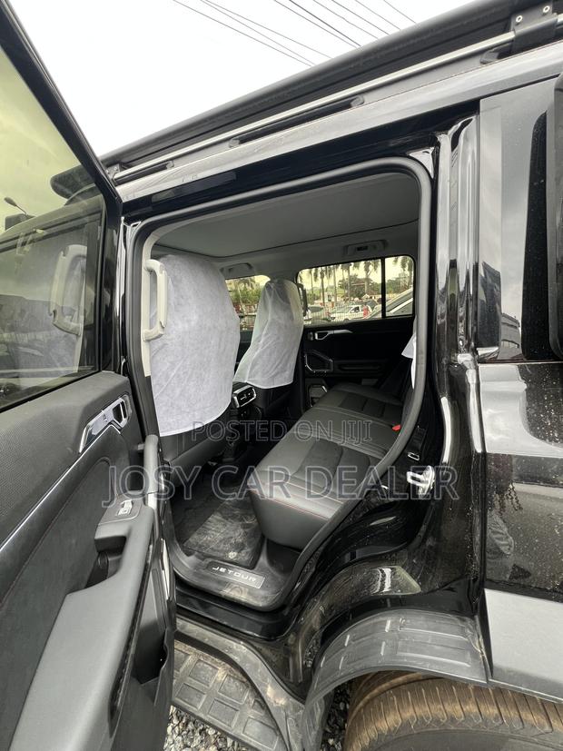 Jetour T2 2.0 Petrol AWD 2024 Black