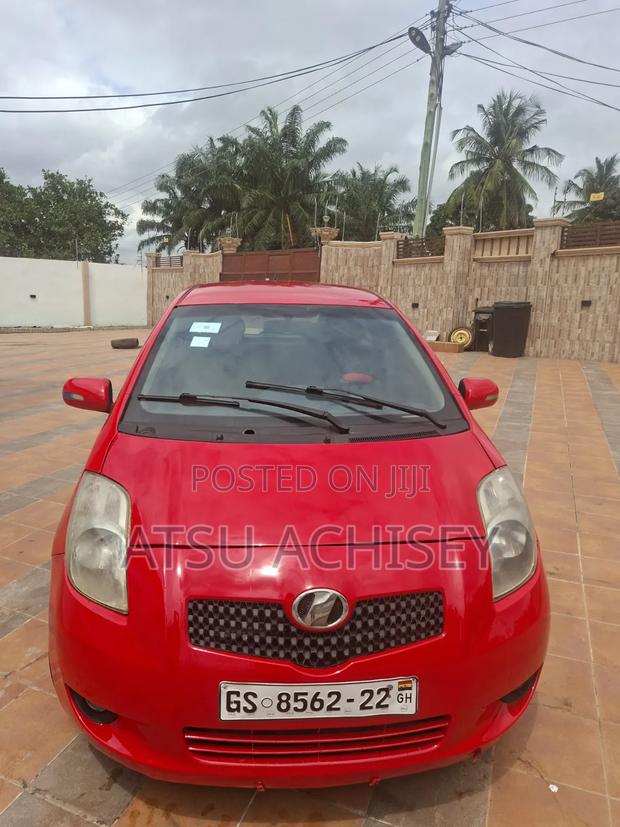 Toyota Vitz 2010 Teal