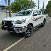 Toyota Hilux 2019 White for sale