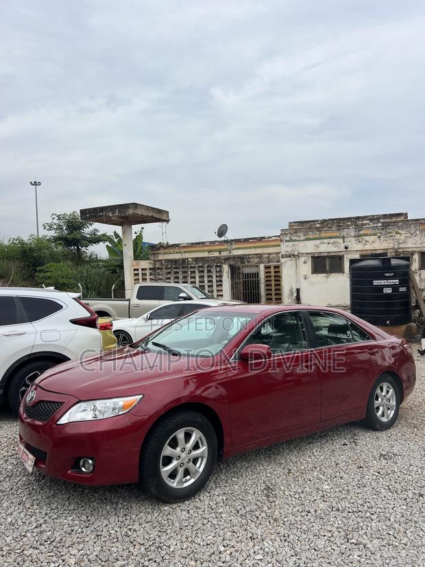 Toyota Camry 2011 Red