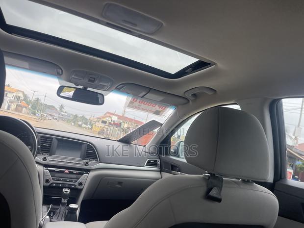 Hyundai Elantra 2018 Gray