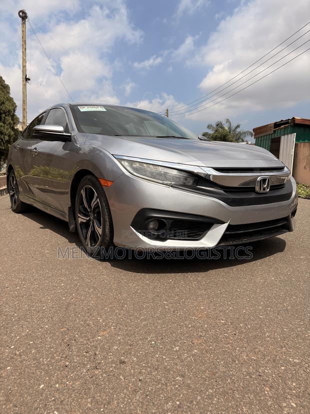 Honda Civic Touring 4dr Sedan (1.5L 4cyl) 2017 Silver