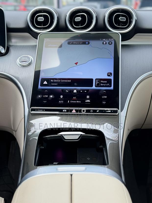 Mercedes-Benz C300 2023 White