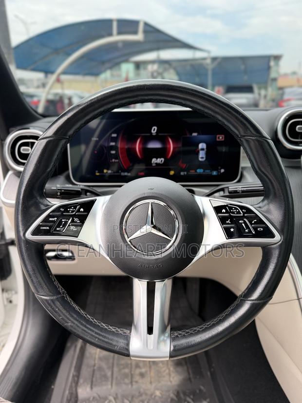 Mercedes-Benz C300 2023 White