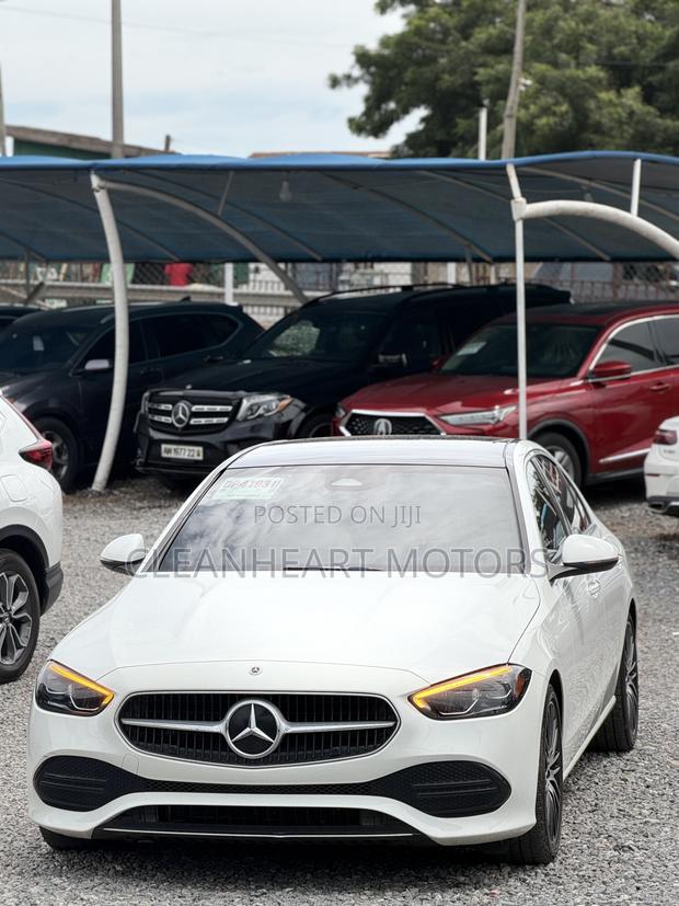 Mercedes-Benz C300 2023 White