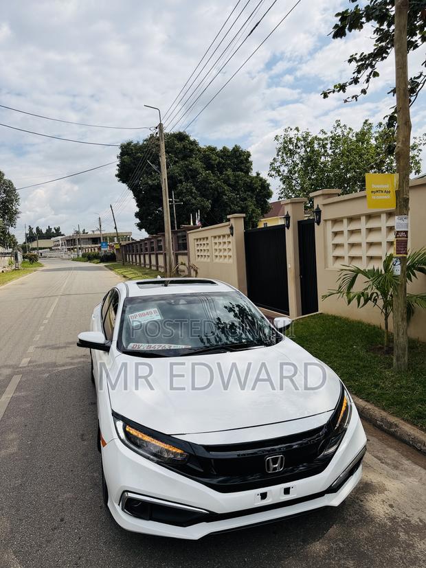 Honda Civic 2019 White