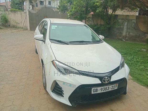 Toyota Corolla 2014 White