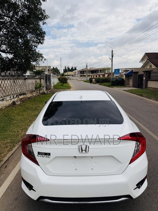 Honda Civic 2019 White