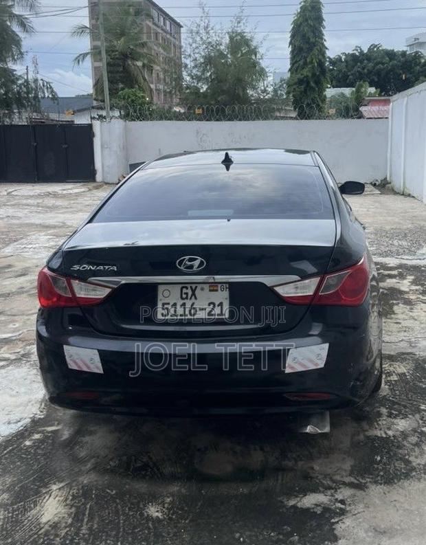 Hyundai Sonata 2011 Gray