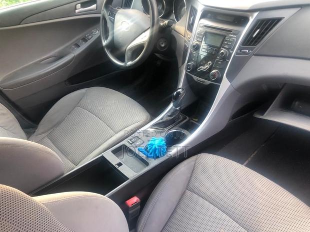 Hyundai Sonata 2011 Gray