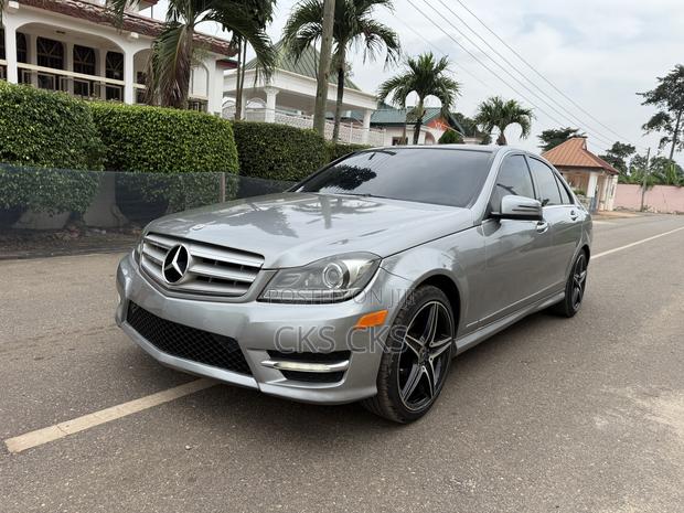 Mercedes-Benz C300 2012 Gray