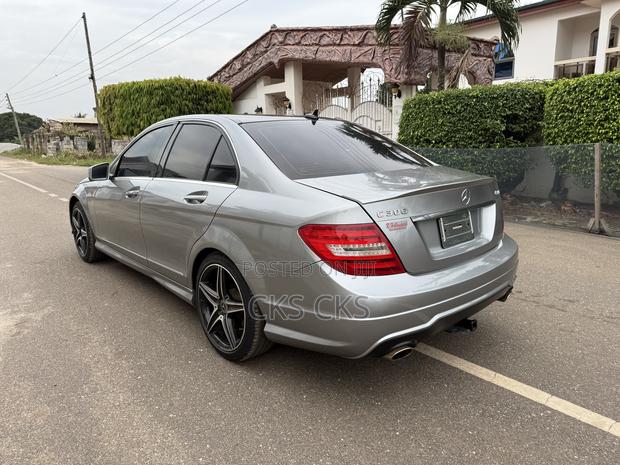 Mercedes-Benz C300 2012 Gray