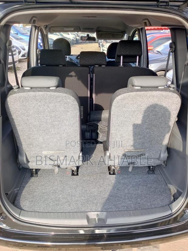 Toyota Sienta 1.5 FWD 2013 Black