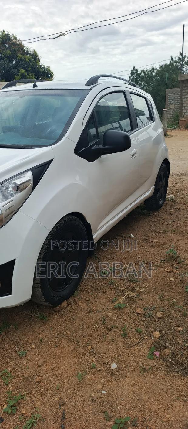Chevrolet Spark 2014 White