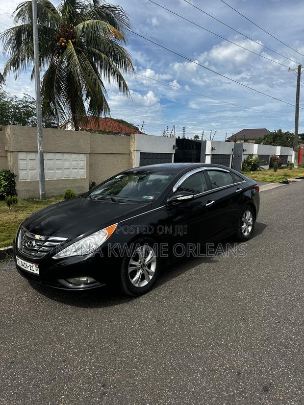 Hyundai Sonata Limited 2.0T Sedan (2.0L 4cyl 6A) 2013 Black