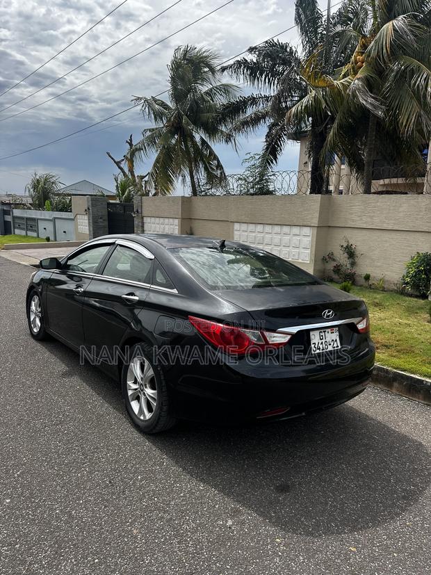 Hyundai Sonata Limited 2.0T Sedan (2.0L 4cyl 6A) 2013 Black