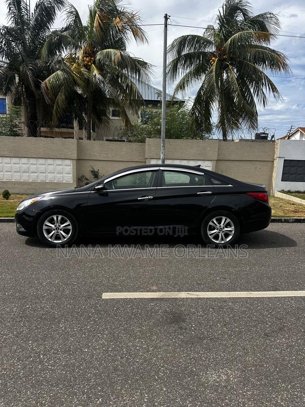 Hyundai Sonata Limited 2.0T Sedan (2.0L 4cyl 6A) 2013 Black