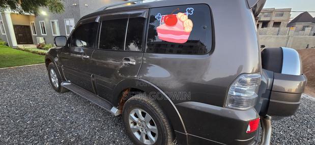 Mitsubishi Pajero 2013 Beige