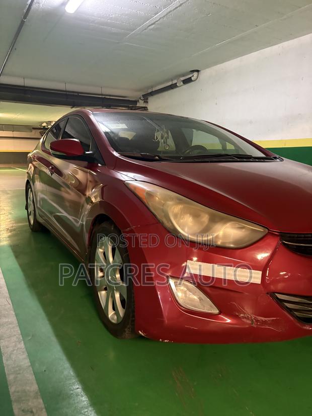 Hyundai Elantra Limited Sedan FWD (1.8L 4cyl 6A) 2016 Red
