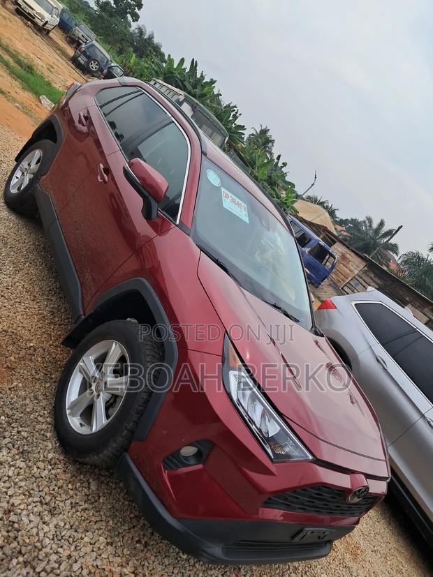 Toyota RAV4 2023 Red
