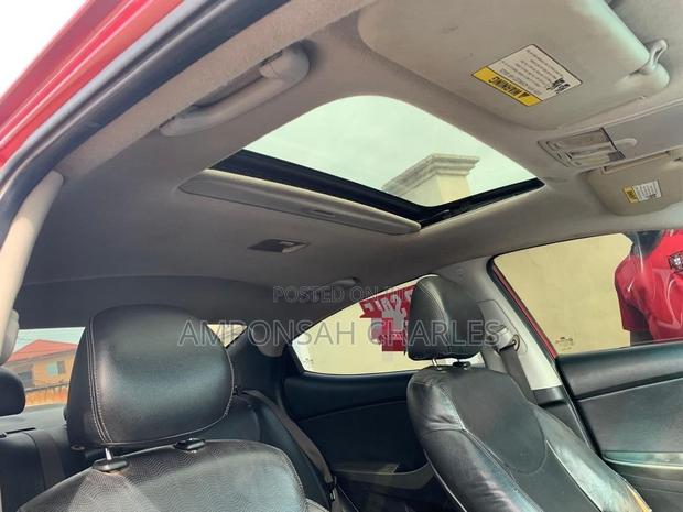 Hyundai Elantra Limited Sedan FWD (1.8L 4cyl 6A) 2013 Red