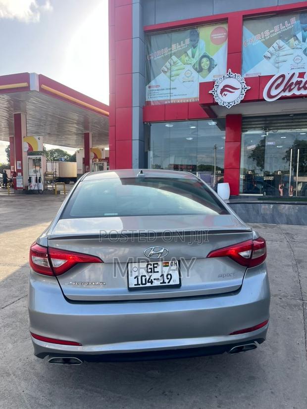 Hyundai Sonata Sport Sedan FWD (2.4L 4cyl 6A) 2016 Silver