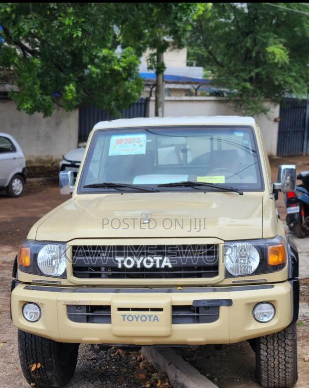 New Toyota Land Cruiser 2022 Beige