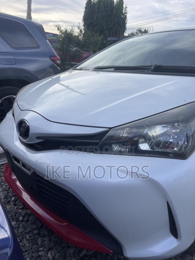 Toyota Vitz 1.3 AWD 3dr 2015 White