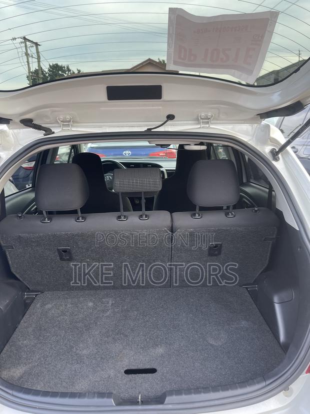 Toyota Vitz 1.3 AWD 3dr 2015 White
